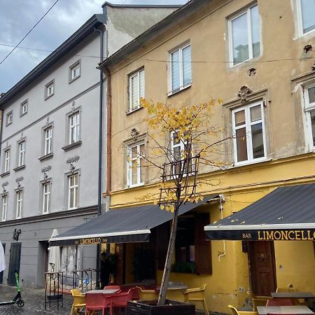 Apartments Of Lesya Ukrainka St. 25 Leopoli Esterno foto